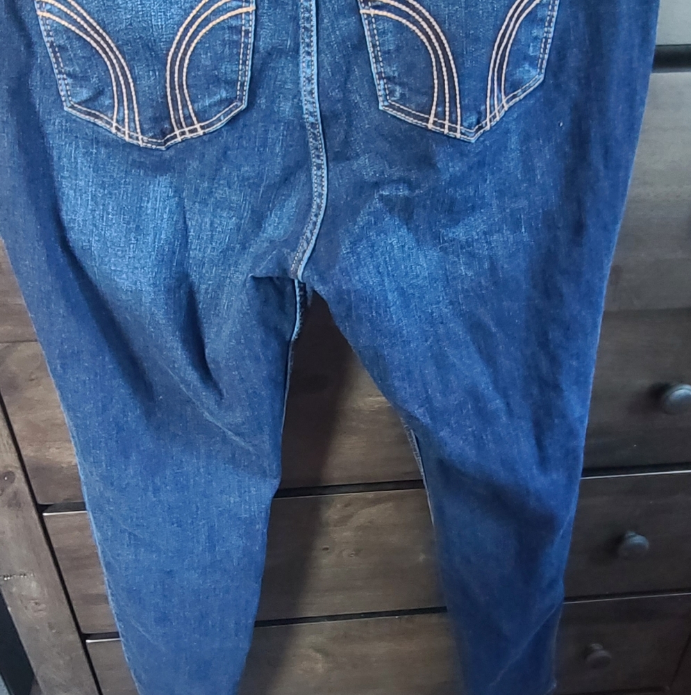 Hollister Ultra High Rise Super Skinny Jeans size 17